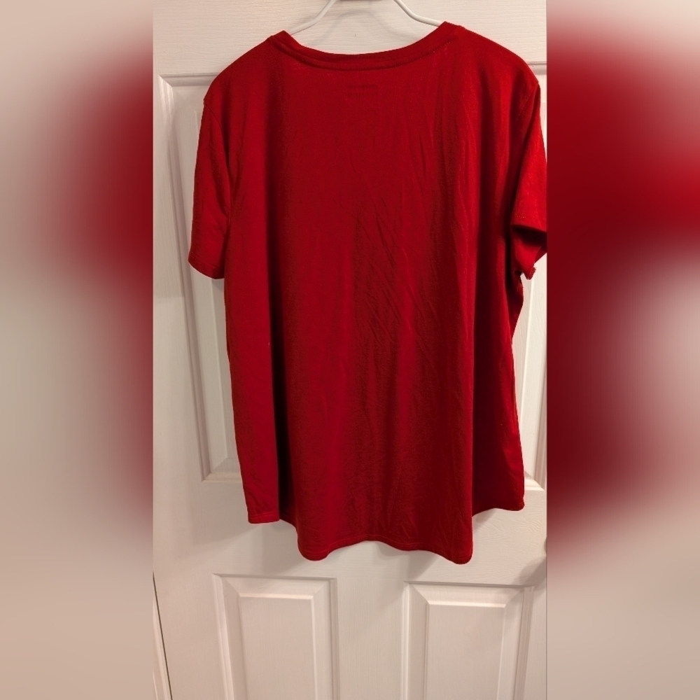 Celebrate Together Love Short Sleeve V-Neck Tee Size Lg (EUC) - Picture 10 of 13